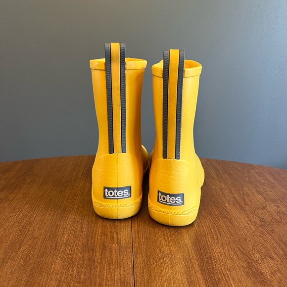Totes Charley Tall Rain Boots - Picture 7 of 7